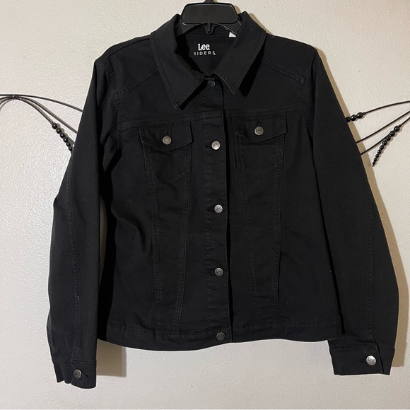 Lee Riders Women's Classic Black Jean Jacket - Picture 2 of 11